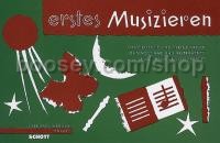 Erstes Musizieren - 1 or 2 recorders (voice), glockenspiel, xylophone & small percussion