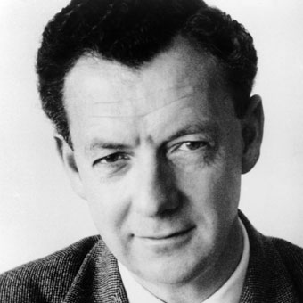 Benjamin Britten photo © Angus McBean Benjamin Britten photo © Angus McBean